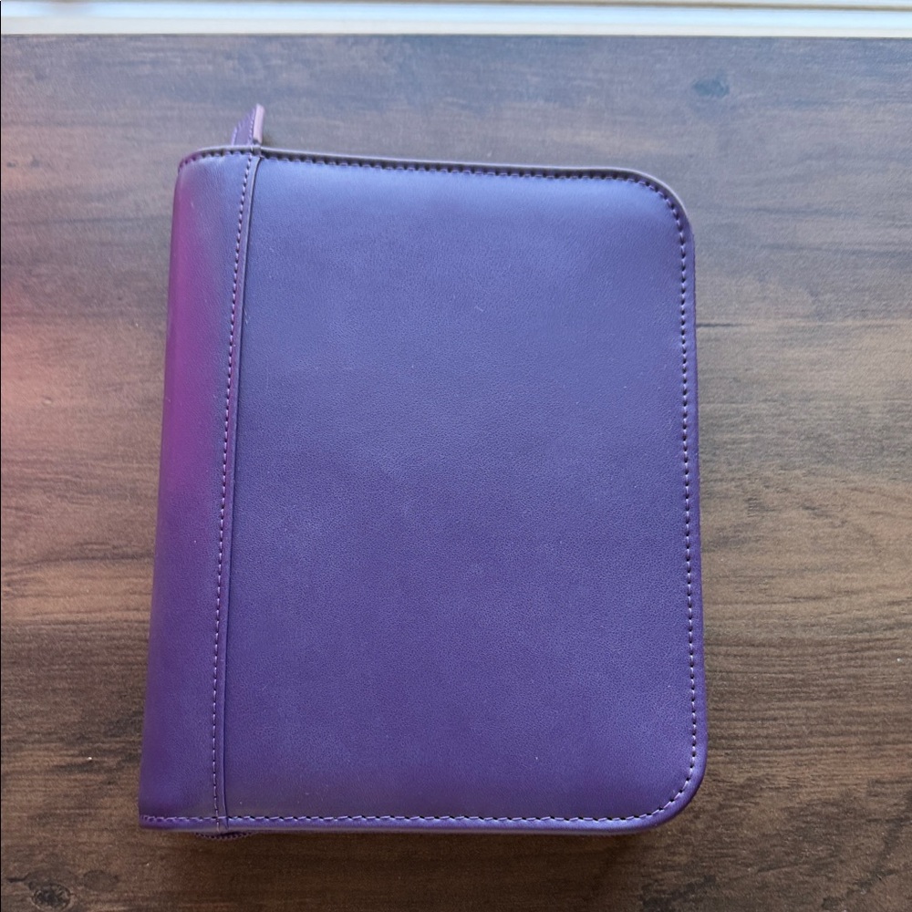 Franklin Covey Compact Purple Binder